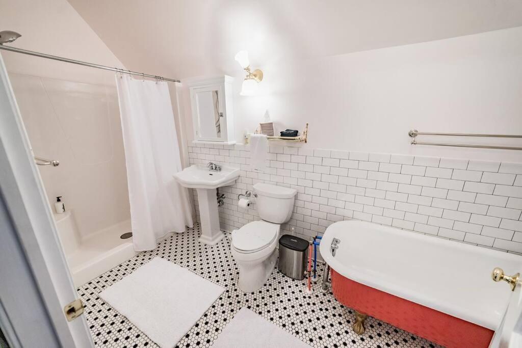 The Long Run - 2 Ca King Sized Beds+ - Sleeps 8-10 Lägenhet Lynchburg Exteriör bild